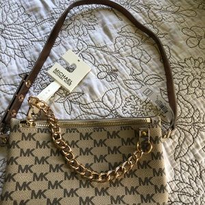 Bags brown size L tan size M